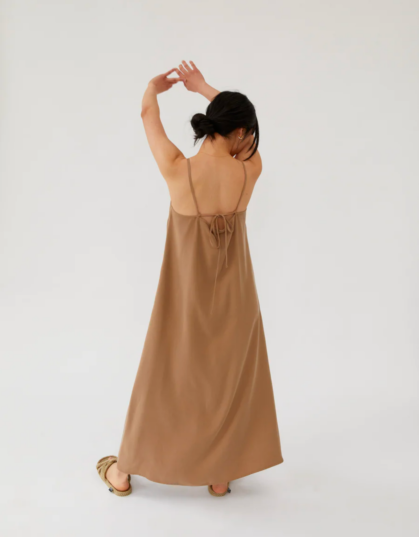 שמלת מקסי גופיה - קאמל